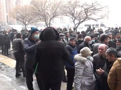 Քաշաթաղի շրջանի բնակիչների բողոքի ակցիան՝ Կառավարության դիմաց
