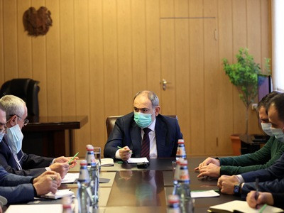 Փաշինյանն այցելել է Արարատի մարզ. խորհրդակցությանը քննարկվել են 2020-ի արդյունքներն ու առաջիկա ծրագրերը