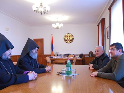 Արայիկ Հարությունյանը երախտագիտություն է հայտնել Պարգև արքեպիսկոպոս Մարտիրոսյանին