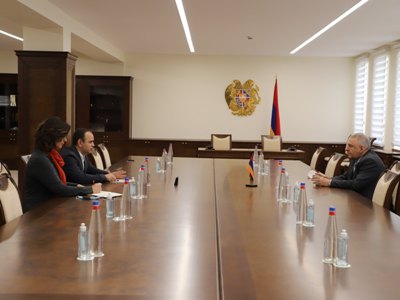 Զարեհ Սինանյանը հանդիպել է ՀՀ պաշտպանության նախարար Վաղարշակ Հարությունյանի հետ