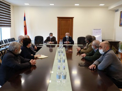 ԿԳՄՍ նախարարը հանդիպել է կոմպոզիտորների հետ եւ նրանց հորդորել այցելել սահմանամերձ մարզեր ու Արցախ