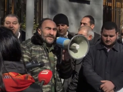 «Ես էլ եմ շանսատակ անելու Նիկոլին. լսու՞մ եք, ոստիկաններ». Պավլիկ Մանուկյան