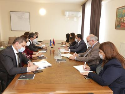 Նախարար Պապիկյանն ընդունել է ՄԶԾ մշտական ներկայացուցիչ Դմիտրի Մարիյասինին