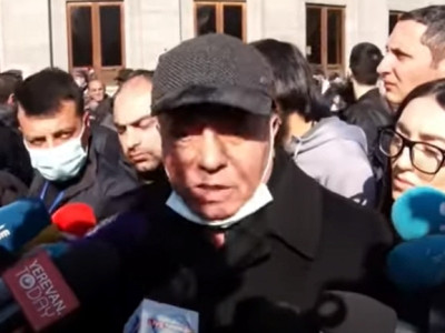 Երբ որ Անդրանիկ Քոչարյանին կբռնենք, կնստացնենք, խելքը գլուխը կգա․ Հրանտ Բագրատյան