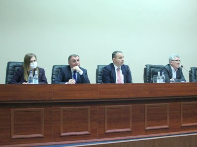 Ադամանդագործական և ոսկեգործական ընկերությունների ներկայացուցիչների հետ քննարկվել են մաքսատուրքերին առնչվող հարցեր