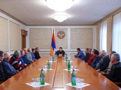 Արայիկ Հարությունյանը ընդունել է տրանսպորտային ընկերությունների աշխատակիցներին