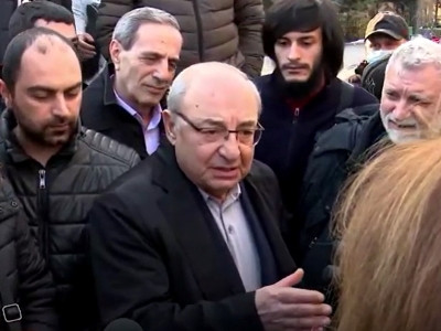 Սերժ Սարգսյանի հարցազրույցում ամենակարեւորը ԼՂ հարցն էր. բաներ կային, որ ես էլ չէի իմանում, իմացա. Վազգեն Մանուկյան