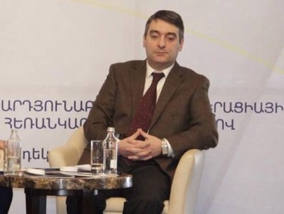 Չունենալով տնտեսական ոլորտում որևիցե հաջողություն, PR-ի աղբյուր դարձրեցին եվրոբոնդերի տեղաբաշխումը․Վահագն Լալայան