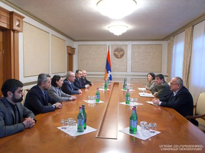 Արայիկ Հարությունյանն ընդունել է Վահրամ Դումանյանի գլխավորած պատվիրակությանը