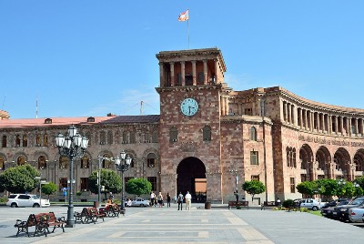 «Ժողովուրդ». Մասնավոր դպրոցները հարվածի տակ են. նրանք ստիպված են լինելու 20 տոկոսով բարձրացնել ուսման վարձավճարները
