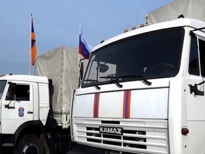 Russian emergencies ministry sends 6 trucks with humanitarian aid to Karabakh