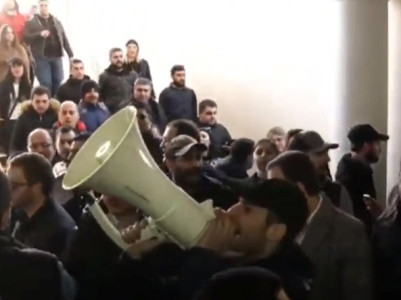 Youth stage protest at Yerevan State University
