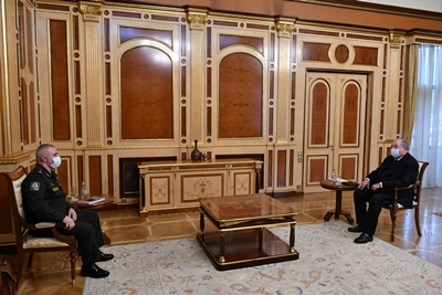 Armenian President receives commander of Russian peacekeeping contingent in Nagorno-Karabakh