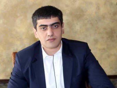 Փաշինյանը թշնամու հետ խնդիր չունի, իսկ մեր՝ թշնամուց մի քանի մետր հեռավորության վրա կանգնած լինելը խնդիր է. Առուշանյան
