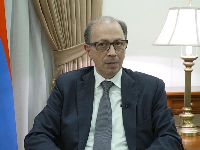 Глава МИД Армении проинформировал Сергея Лаврова о последнем развитии событий в стране