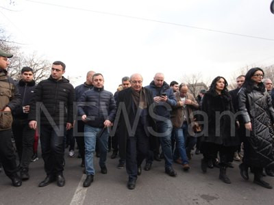 Оппозиционер: Только что премьер-министр Армении пригрозил президенту