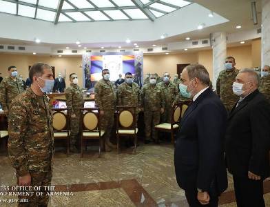 «Հրապարակ». Սկզբում ԶՈՒ գլխավոր շտաբը, հետո ոստիկանները