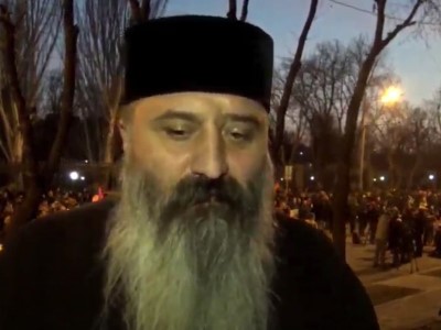 Բանակը ուժեղ տղերքի խումբ է. իրենց դիրքորոշումն իրավունք չունե՞ն հայտնելու. Տեր Աբել Քարտաշյան