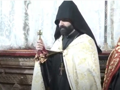 Фонд «Товмасян» обязался спонсировать в этом году выдачу призывникам крестов «Ашот Еркат»