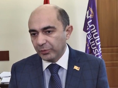 «Светлая Армения»: Генштаб нужно оставить в покое, чтобы он занялся восстановлением армии