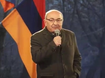 Вазген Манукян: Мы хотим освободить армию от второго погрома