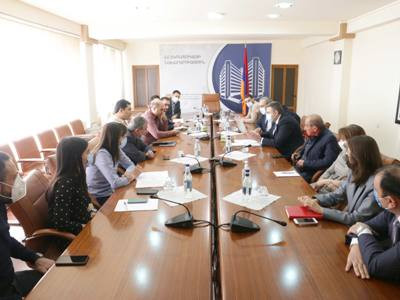 Կայացել է քննարկում խոշոր առեւտրային ցանցերի ներկայացուցիչների հետ. մատակարարումների դիմաց վճարման ժամկետներ կսահմանվեն
