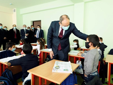 Armenia PM introduced to reconstructed secondary school in Gavar