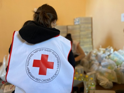 Ինչ ազդեցություն է ունեցել Քովիդ-19-ը տարեցների վրա․ Հայկական Կարմիր խաչի ընկերությունն ամփոփում է արձագանքի մեկ տարին