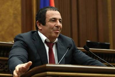 Newspaper: PM Pashinyan, opposition Prosperous Armenia Party leader holding mediated dialogue