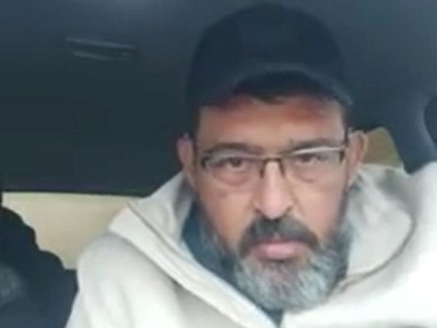 Relative of missing Armenian serviceman blocks entrance to Armenia MOD, calls on all parents to join him
