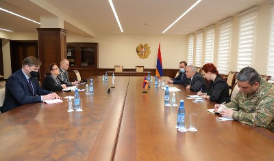 Armenia MOD receives Finland Ambassador