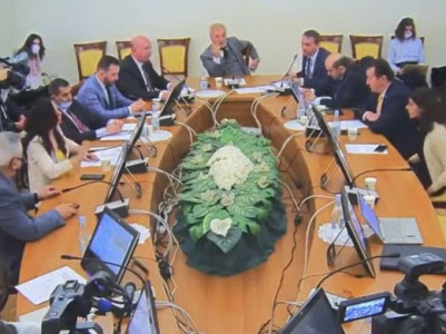 «Мой шаг» заблокирует проект решения парламента об отмене военного положения
