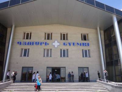 Գյումրիում սպանության վայրից ԲԿ տեղափոխված տղամարդու վիճակը կայուն է, իսկ կինը դուրս է գրվել