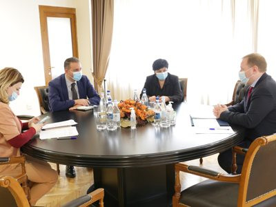 Վահան Քերոբյանը եւ «ՀԿԵ» ՓԲԸ գլխավոր տնօրեն Աեքսեյ Մելնիկովը քննարկել են համագործակցության հեռանկարները