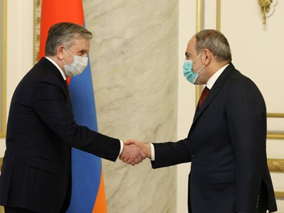 Armenia's Pashinyan receives Mikhail Zurabov