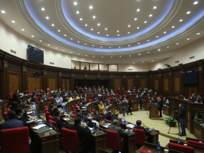 Armenia parliament convenes second special session in one day