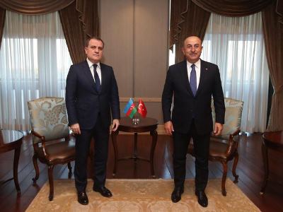Թուրքիայի եւ Ադրբեջանի ԱԳ նախարարները հեռախոսազրույց են անցկացրել