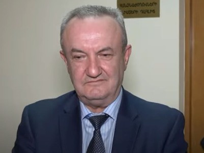 Ինձ պրոֆեսիոնալ հարցեր տվեք.  նախարարը չցանկացավ մեկնաբանել  Լեւոն Տեր–Պետրոսյանի հայտարարությունը