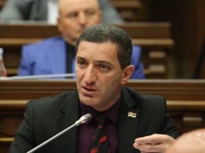 Խորհրդարանը ցրելու հայտարարությունը իրավաբանորեն ոչ գրագետ է․ Գևորգ Պետրոսյանը՝ Սիսակ Գաբրիելյանի հայտարարության մասին