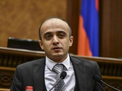 Բավական է ժողովրդի անունից ոչնչացնեք պետականությունը. «Լուսավոր Հայաստանի» պատգամավորը՝ իշխանություններին