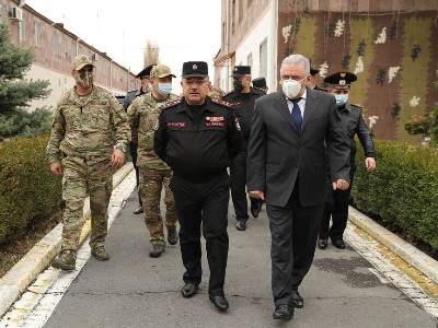 Armenia defense minister visits Military Police, gives assignments and instructions