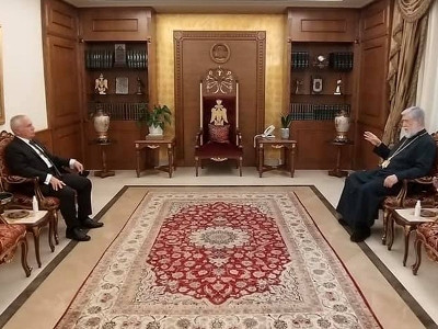 Catholicos Aram I receives Armenia ambassador to Lebanon