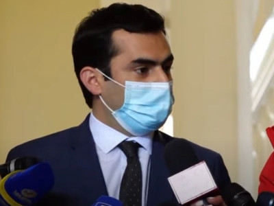 Ներողություն եմ խնդրում նաեւ լրագրողական հանրույթից եւ կոնկրետ Փայլակից. Հակոբ Արշակյանը սկանդալային միջադեպի մասին