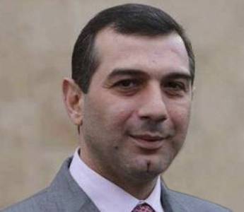 «Հրապարակ». Հայաստանի քաղաքական երկնակամարում մեկը մյուսի հետեւից «փրկիչ»-կուսակցություններ են հայտնվում