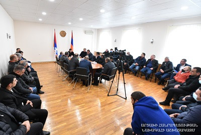 Karabakh President meets with residents of Hadrut and Kashatagh regions in Yerevan