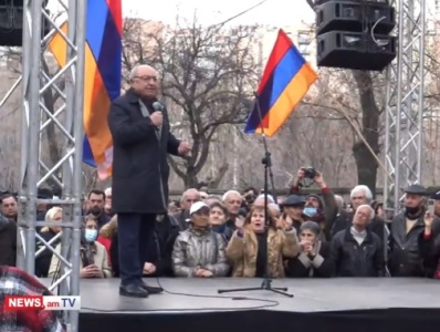 Նիկոլ Փաշինյանը ոչ միայն կերավ մեր անցյալը, այլև ուտում է մեր ապագան․ Վազգեն Մանուկյան