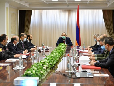 Armenia Security Council holds session chaired by PM