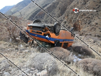 Քյարքիի ոլորաններում շրջված մեքենայից դուրս բերված տղամարդու վզի վրա փաթաթած կպչուն ժապավեն է եղել. հարուցվել է քրգործ