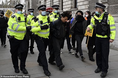 UK arrests over 100 demonstrators fighting against increasing of police powers