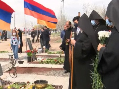 Catholicos of All Armenians is at Yerevan military pantheon